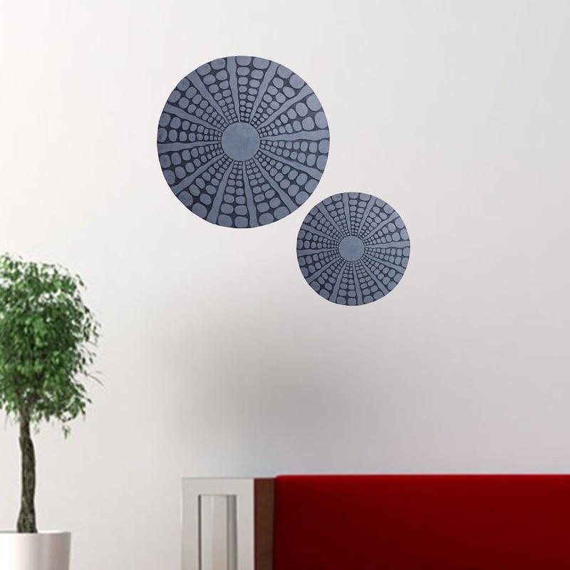 Sandstone, Round, Stardust Pebble Finish - Wall Decor By Homeroots