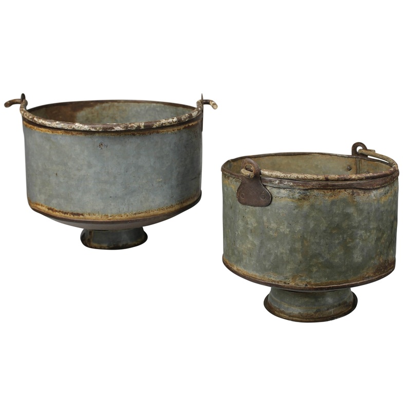 Iron Bucket By HomArt