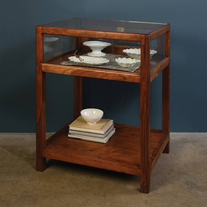 Havana Display Table - Square By HomArt