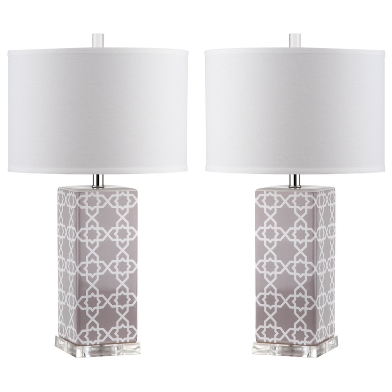 Safavieh Quatrefoil Table Lamp